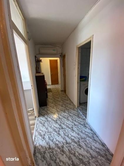 Apartament cu 2 camere decomandat în Tei