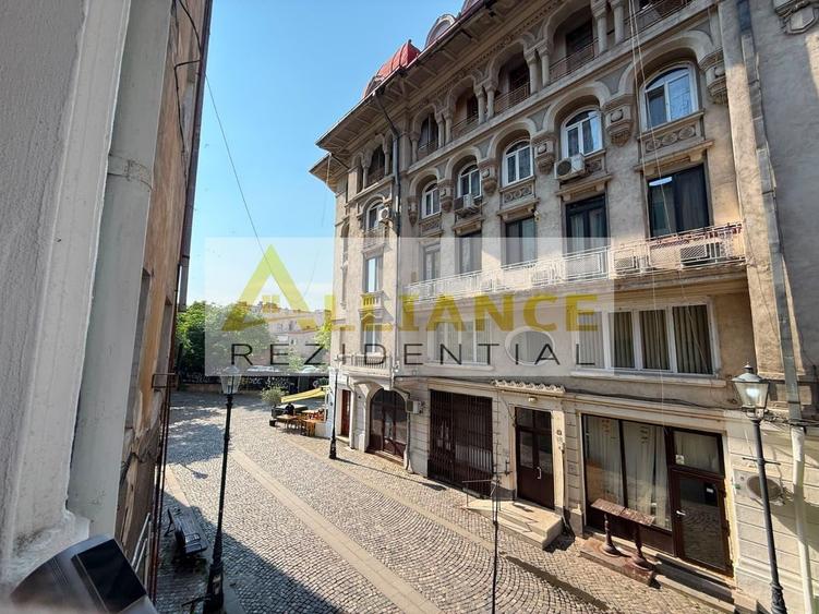 Apartament cu 2 camere decomandat în Centrul Istoric