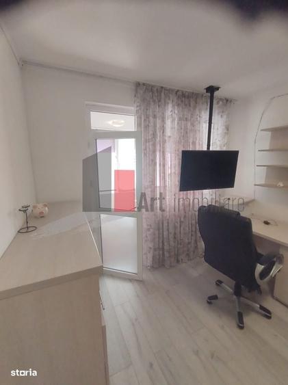 Apartament cu 2 camere semidecomandat în Dristor