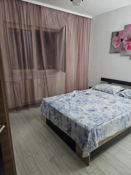 Apartament cu 2 camere semidecomandat, mobilat în Girocului