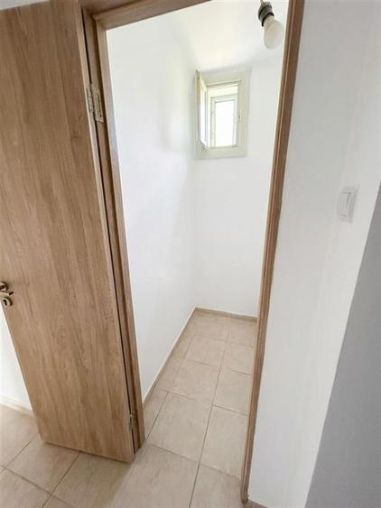 Apartament cu 2 camere decomandat în Spitalul Județean