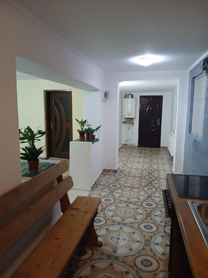 Casă cu 3 camere în Central