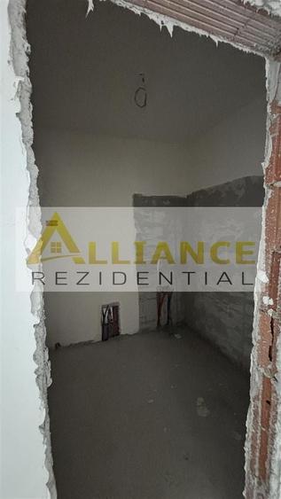 Apartament cu 2 camere decomandat în Berceni
