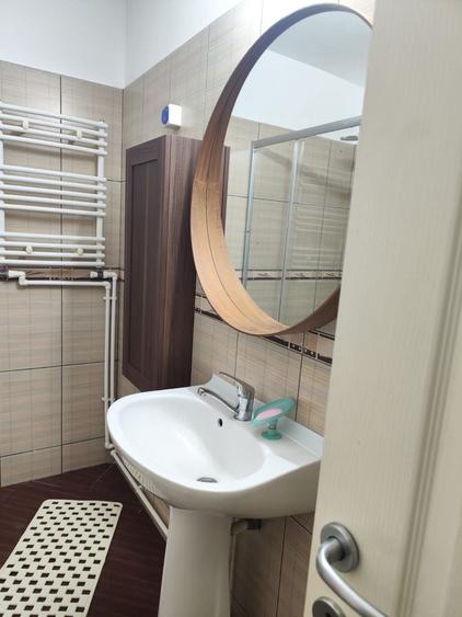 Apartament cu 2 camere decomandat, mobilat în Vitan