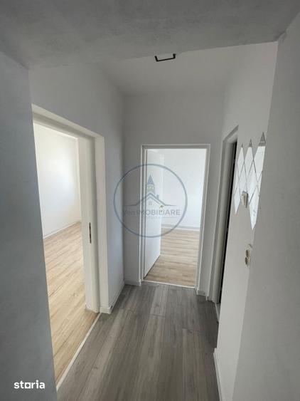 Apartament 3 camere, renovat, intr-o zona linistita Beclean - 5
