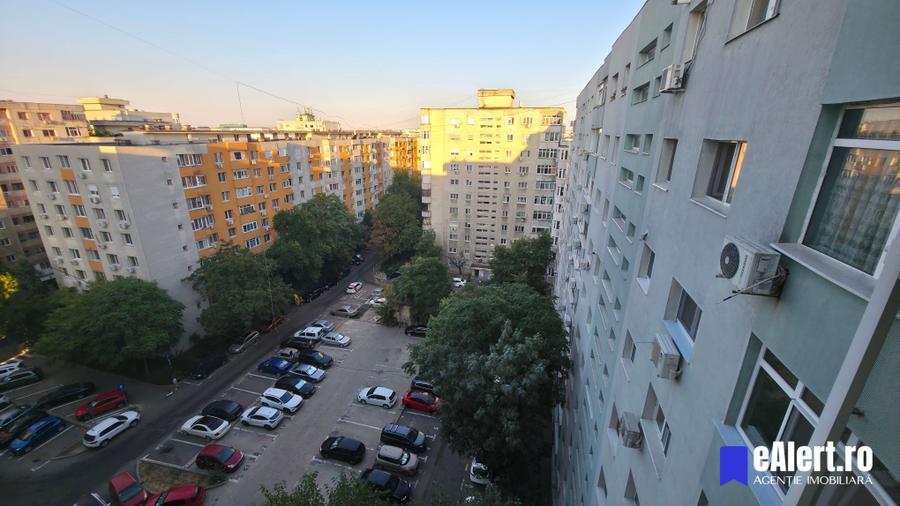 Apartament cu 4 camere în Rahova