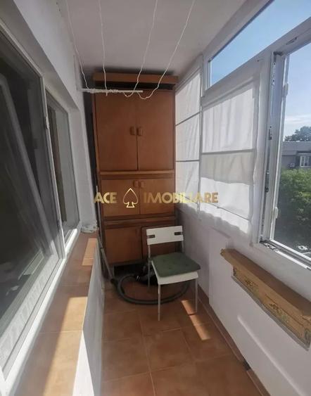 Garsonieră decomandată, mobilată în Alba Iulia