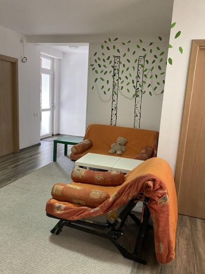 Apartament cu 4 camere decomandat în Exterior Vest