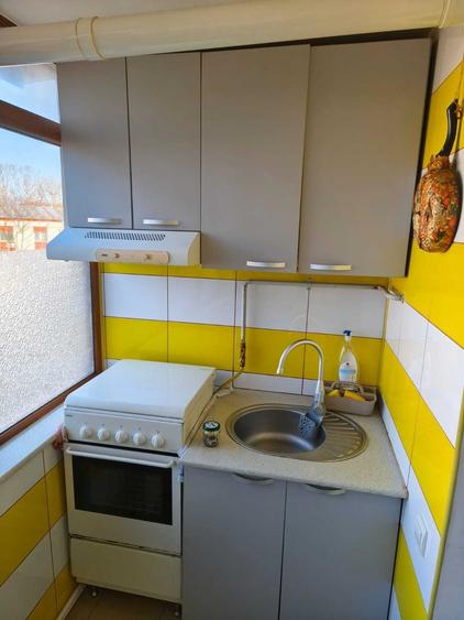 Apartament cu 2 camere decomandat în E3