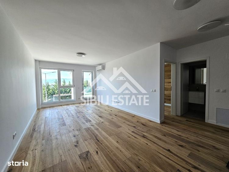 Apartament cu 3 camere în Cristian