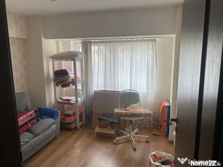 Apartament cu 4 camere decomandat în Unirii