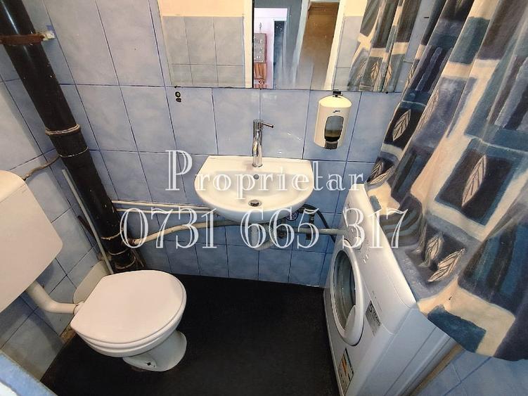 Apartament cu 3 camere semidecomandat în Tei