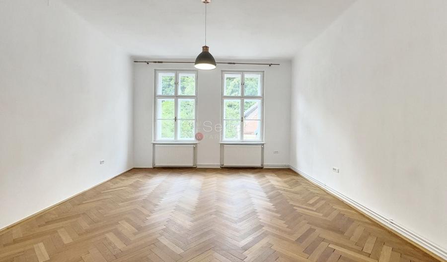 Apartament cu 4 camere decomandat în Ultracentral