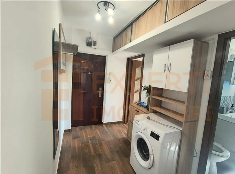 Apartament cu 2 camere semidecomandat, mobilat în Tomis Nord