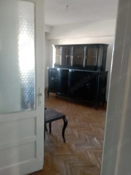 Apartament cu 3 camere decomandat în Decebal