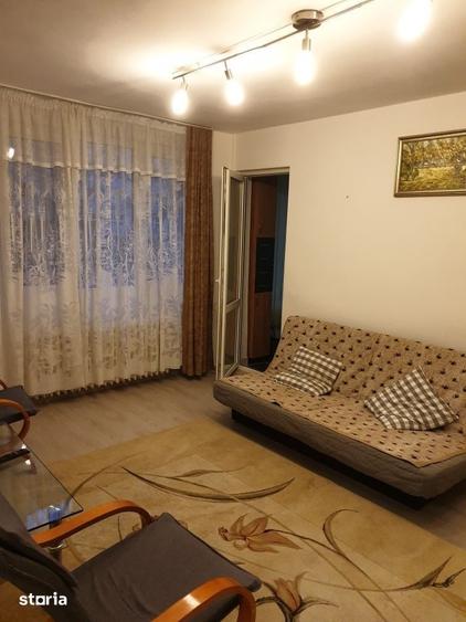 Garsonieră în Vatra Luminoasă