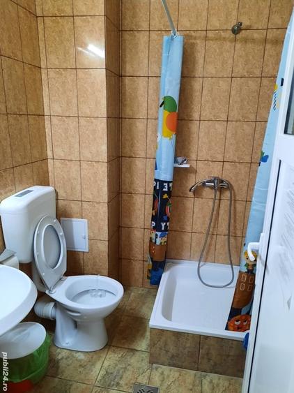 Casă cu 6 camere cu Teren 1200 Mp în Costinești