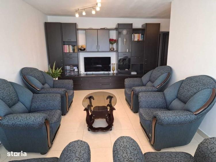 Apartament cu 3 camere decomandat în Faleza Nord