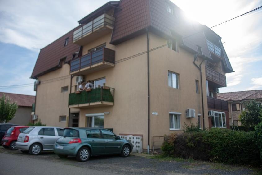 Apartament cu 2 camere semidecomandat, mobilat în Braytim