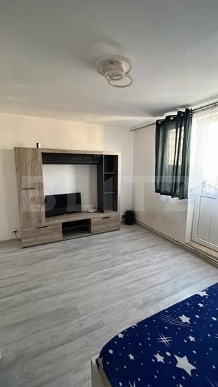 Apartament cu 2 camere decomandat, mobilat în Câmpia Turzii