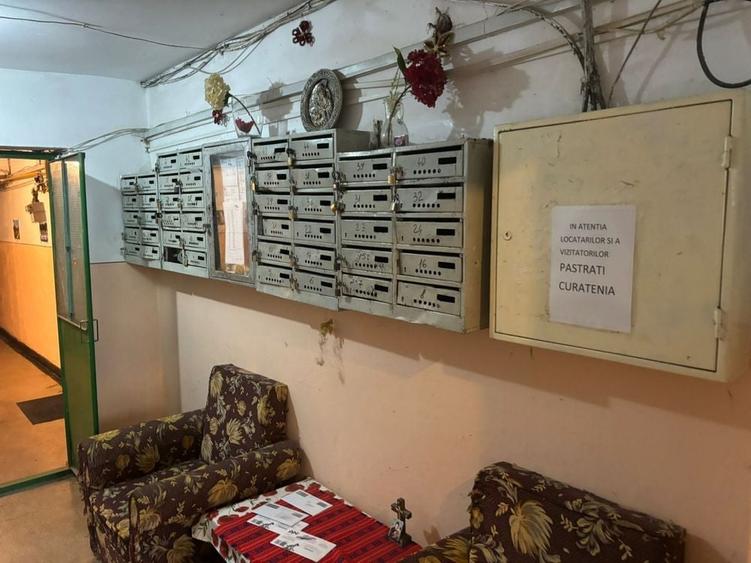 Apartament cu 3 camere decomandat în Central
