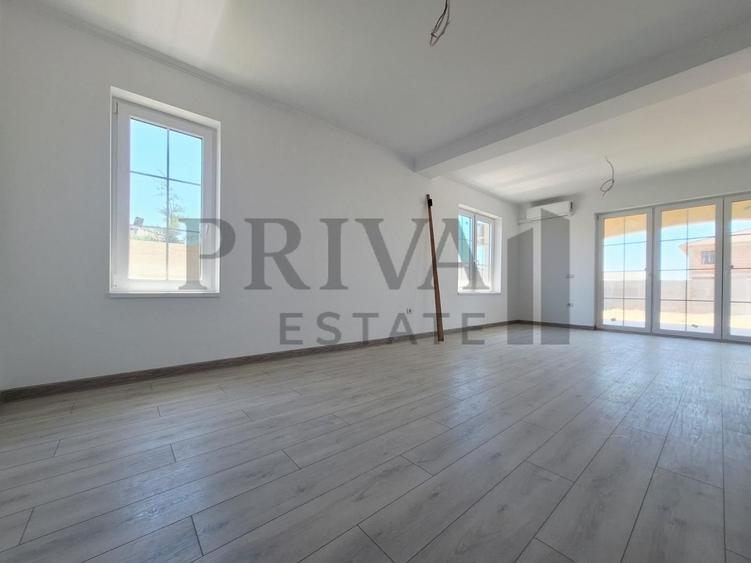 Duplex cu 3 camere cu Canalizare în Urseni