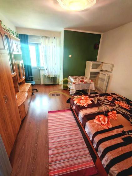 Garsonieră semidecomandată, mobilată în Milcov