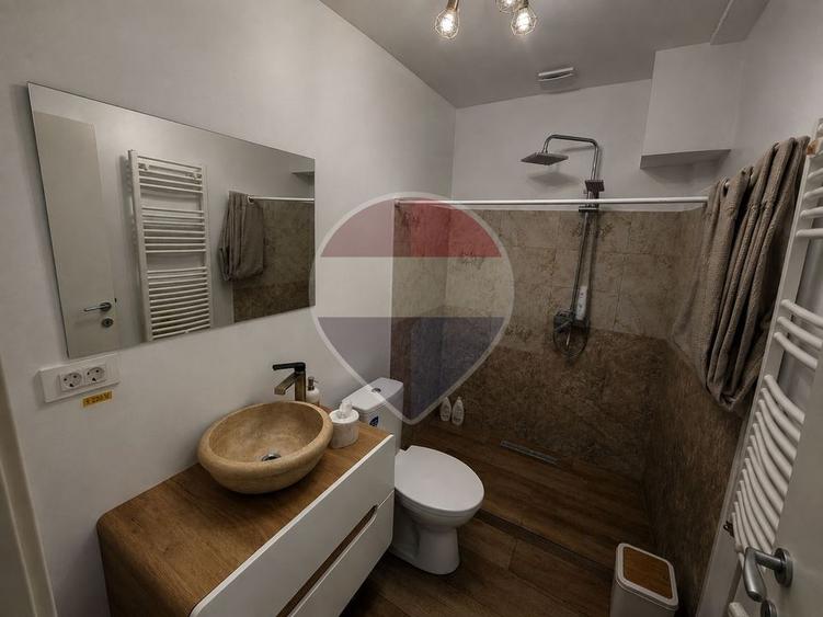 Casă individuală cu 6 camere cu Teren 150 Mp în Cotroceni