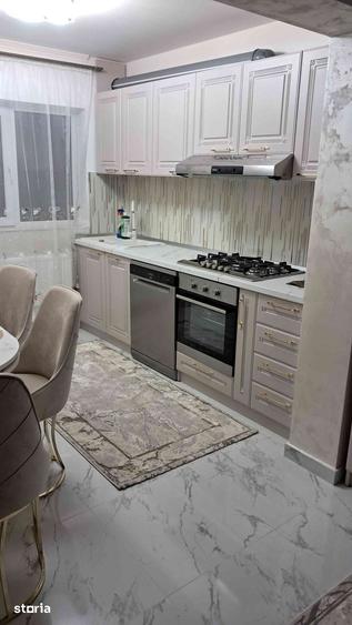 Casă cu 5 camere cu Teren 314 Mp în Central