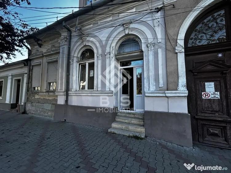 Spațiu comercial, de 100 mp, în Central