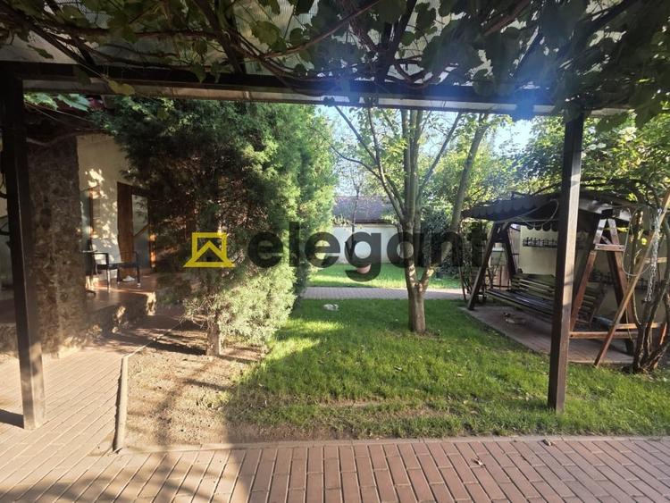 Casă individuală cu 5 camere cu Canalizare în Bordei