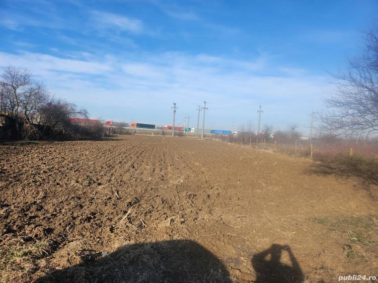 Teren de 5212 mp, în Central