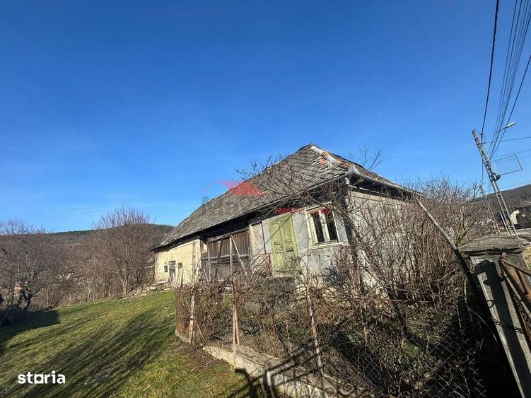 Casă cu 3 camere în Nireș