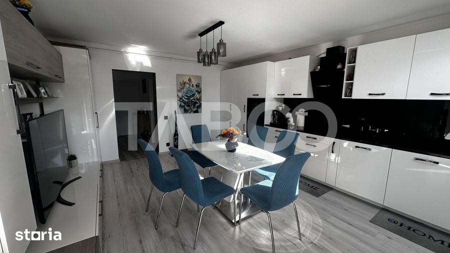 Apartament de vanzare 3 camere decomandate loc parcare Selimbar - 1