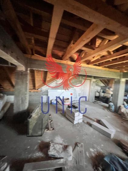 Apartament cu 5 camere decomandat în Calea Severinului