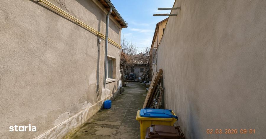 Casă cu 5 camere cu Teren 369 Mp în Independenței