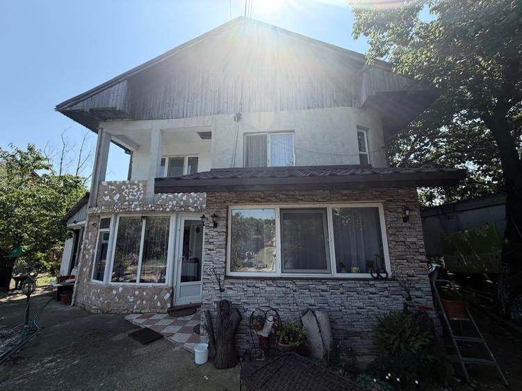 Casă individuală cu 5 camere cu Teren 756 Mp în Buftea