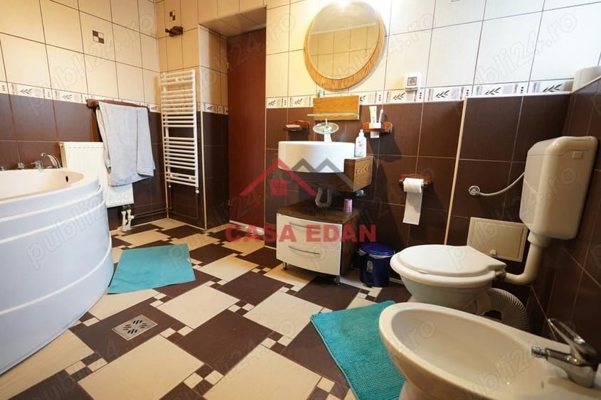 Casă cu 6 camere cu Teren 1412 Mp în Breaza de Jos