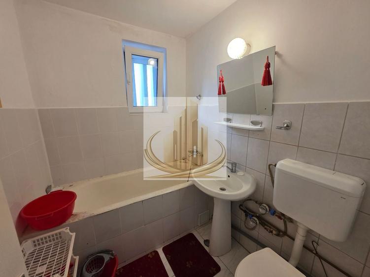 Apartament cu 2 camere semidecomandat, mobilat în Tipografilor