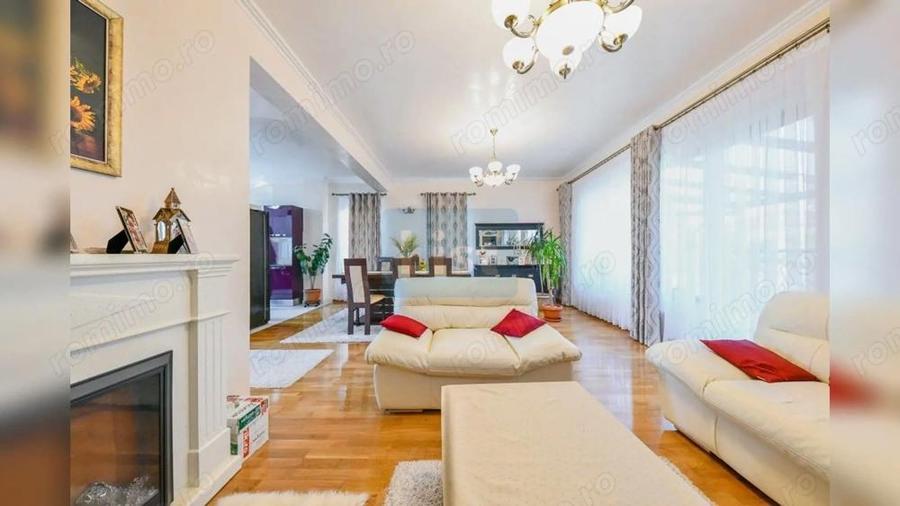 Casă cu Teren 452 Mp în Gheorgheni