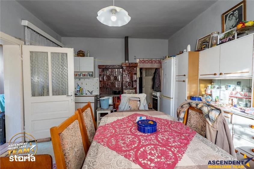 Casă cu 2 camere cu Teren 656 Mp în Brețcu
