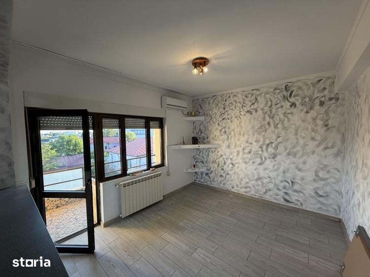 Casă cu 5 camere cu Teren 250 Mp în Ferentari