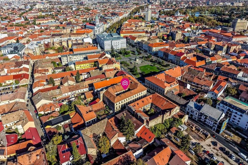 Proprietate specială, de 2,310 mp, în Central