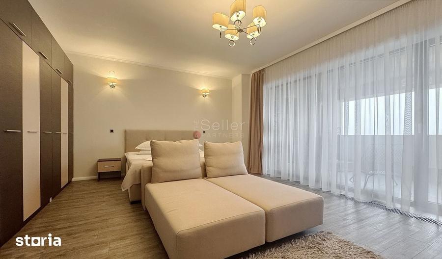 Apartament cu 4 camere decomandat în Central
