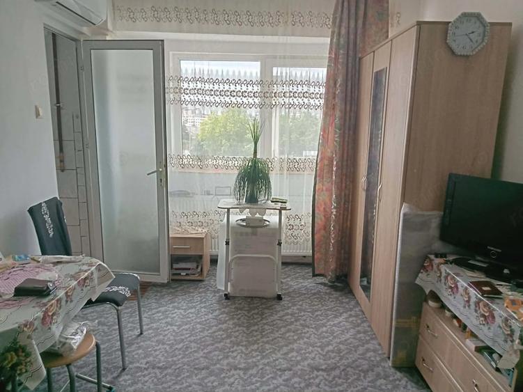 Garsonieră semidecomandată în Central