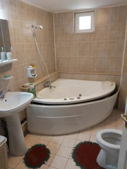 Casă cu 3 camere cu Teren 1683 Mp în Băgara