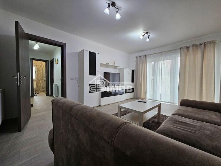 Apartament cu 2 camere decomandat, mobilat în Micro 3