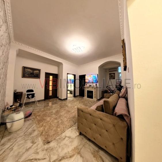 Apartament cu 2 camere decomandat, mobilat în Victoriei