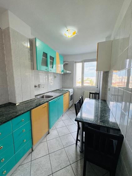 Apartament cu 2 camere semidecomandat, mobilat în P-ța Unirii