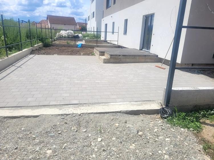 Casă cu Teren 210 Mp în Central